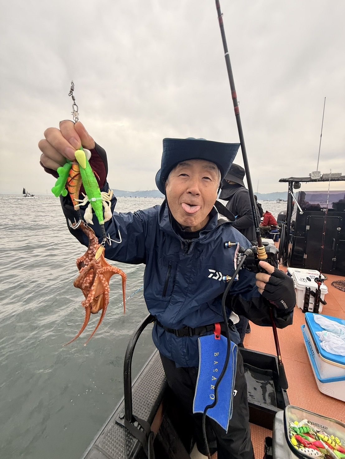 釣果速報「 5/3 (日) タコ🐙便」 - 黒い釣り船パイレーツDAIYUMARU